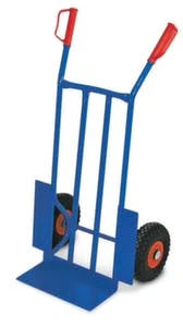 Variofit Sackkarre, Tragl. 250kg, Schaufel BxT 480x300mm, Stahl, RAL5010, Vollgummi-Bereifung 8 Variofit Sackkarre, Tragl. 250kg, Schaufel BxT 480x300mm, Stahl, RAL5010, Vollgummi-Bereifung – Bild 6